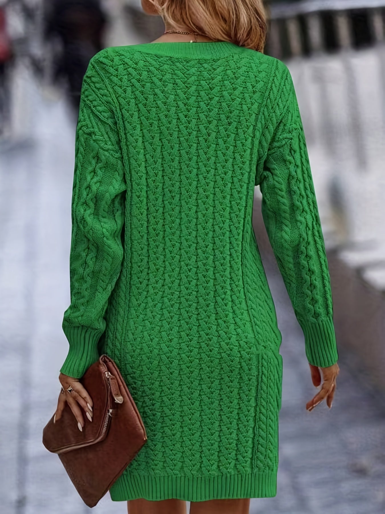 SOPHIA & ROSE | Classic Cable Knit V‑Neck Sweater