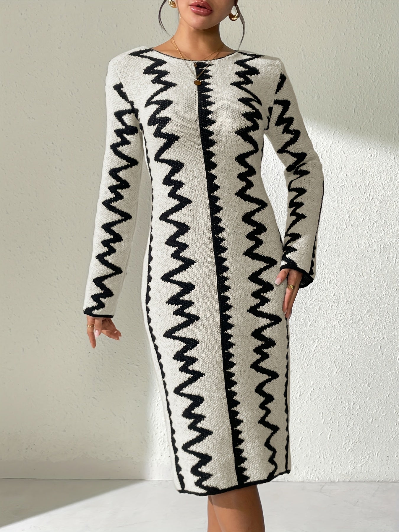 SOPHIA & ROSE | Color‑Block Bodycon Crew‑Neck Sweater Dress